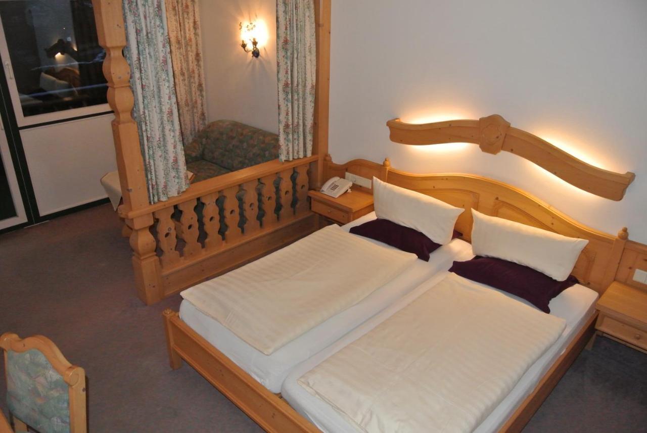 Hotel Gruberhof Innsbruck Igls B&B Экстерьер фото